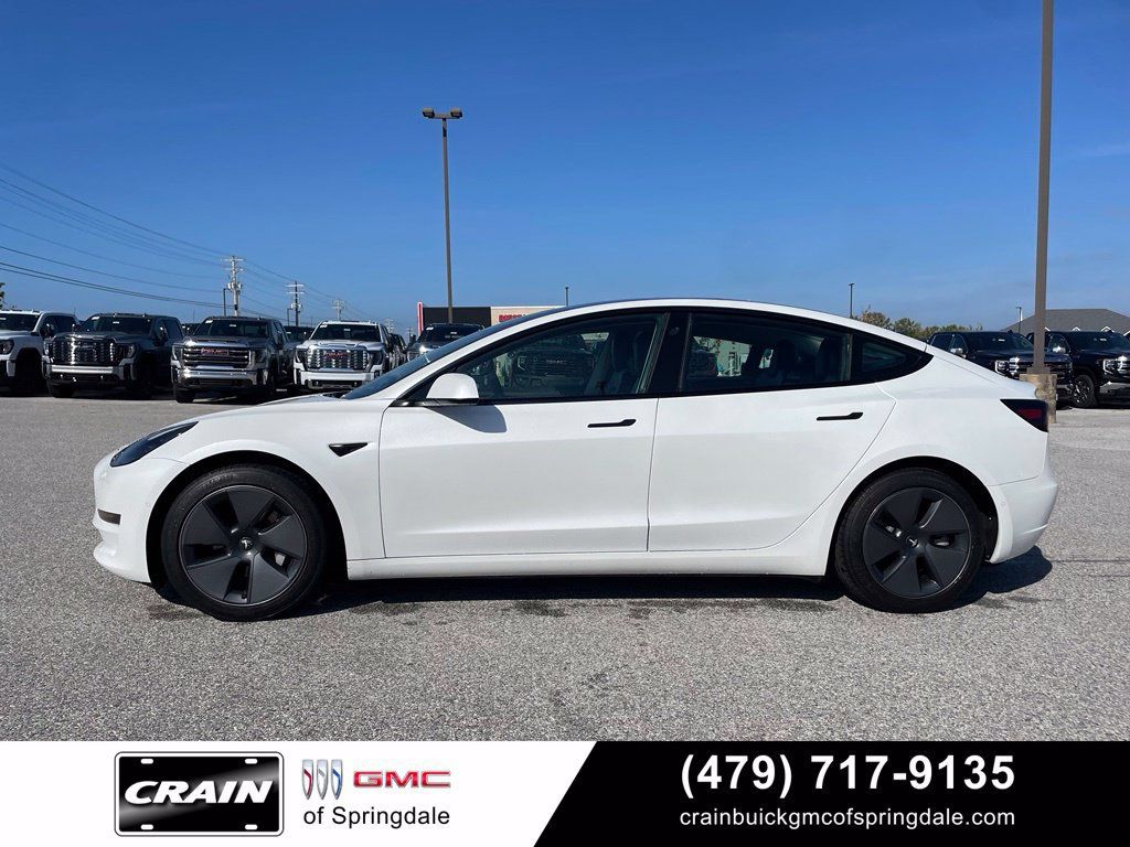 Used 2022 Tesla Model 3 RWD image 4