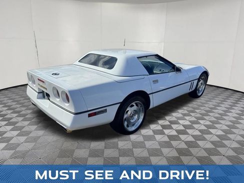 Used 1990 Chevrolet Corvette Convertible RWD image 4