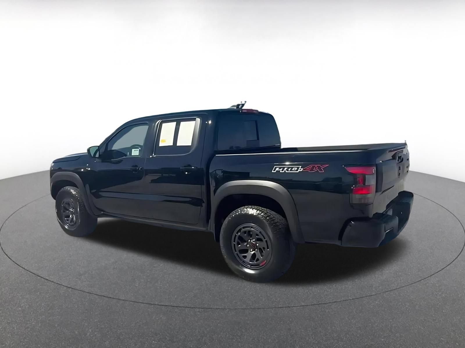 Used 2026 Nissan Frontier PRO-4X AWD/4WD image 7