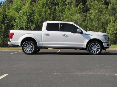 Used 2019 Ford F150 Limited w/ Trailer Tow Package image 4