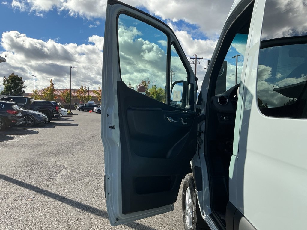 New 2026 Mercedes-Benz Sprinter 2500 image 11