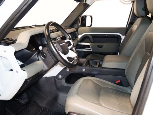 Used 2020 Land Rover Defender 110 SE AWD/4WD image 35