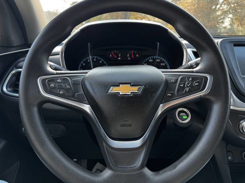Used 2018 Chevrolet Equinox LT image 13