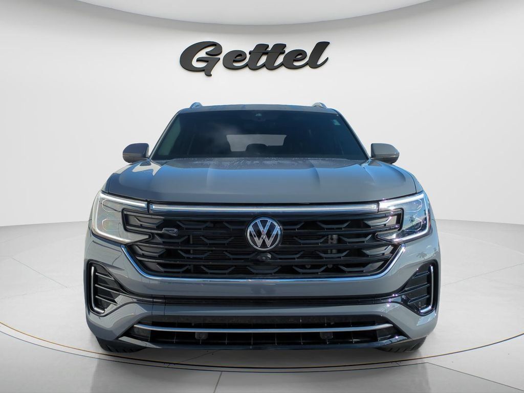 Used 2025 Volkswagen Atlas SEL Premium R-Line AWD/4WD image 2