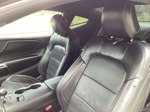 Used 2024 Ford Mustang GT Premium RWD image 13