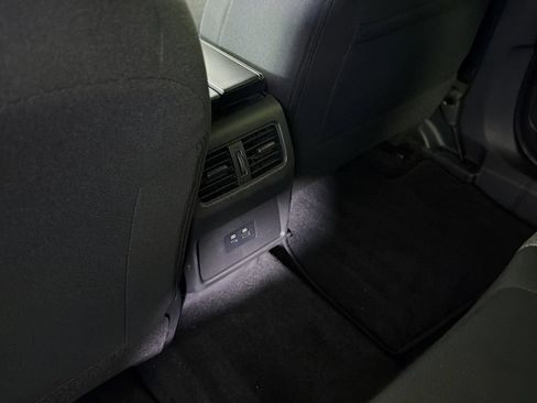 Used 2023 Nissan Rogue SV FWD image 26