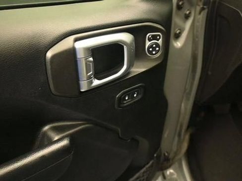 Used 2019 Jeep Wrangler Unlimited Sport S AWD/4WD image 13