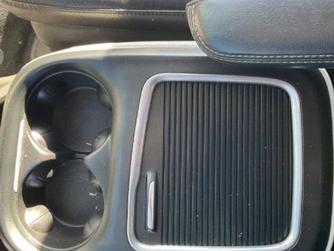 Used 2022 Chrysler Pacifica Touring-L FWD image 25