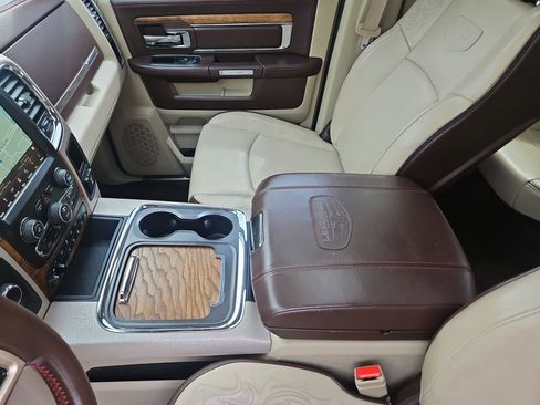 Used 2018 RAM 3500 Laramie Longhorn w/ Max Tow Package image 26