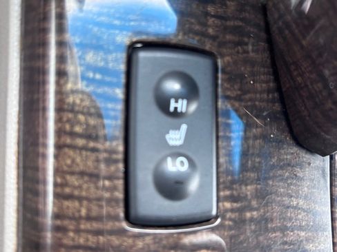 Used 2012 Acura MDX w/ Technology Package AWD/4WD image 18