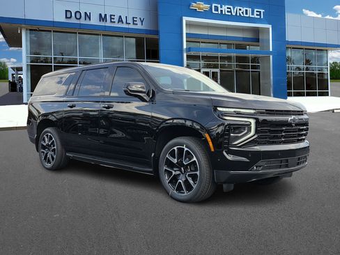 New 2026 Chevrolet Suburban RST w/ Comfort Package RWD image 1