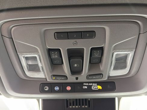 Used 2026 GMC Sierra 3500 Denali w/ Technology Package image 18