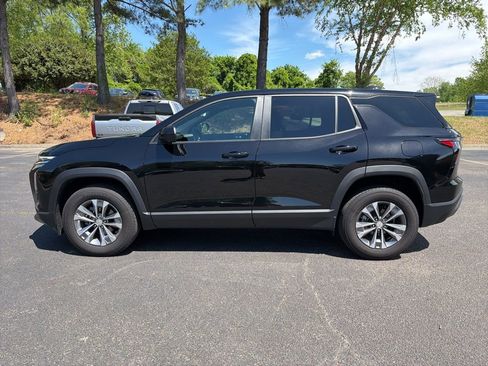 Used 2025 Chevrolet Equinox LT w/ Safety and Technology Package image 6
