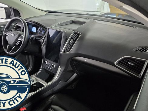 Used 2024 Ford Edge SEL image 28