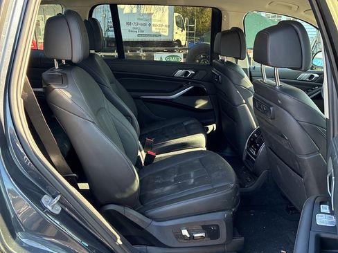 Used 2020 BMW X7 xDrive40i w/ Premium Package image 13