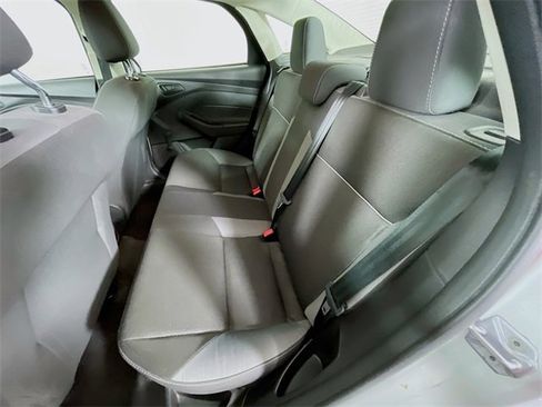Used 2014 Ford Focus S image 21