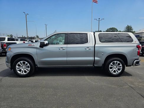 Used 2025 Chevrolet Silverado 1500 LTZ w/ LTZ Premium Package AWD/4WD image 6