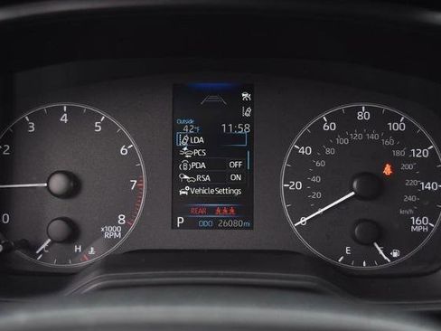 Used 2025 Toyota Corolla LE image 11