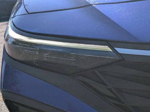 Used 2024 Hyundai Elantra SEL FWD image 10