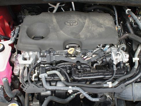 Used 2022 Toyota Sienna XSE w/ XSE Plus Package image 27