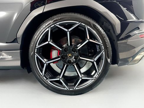 Used 2023 Lamborghini Urus Performante AWD/4WD image 33