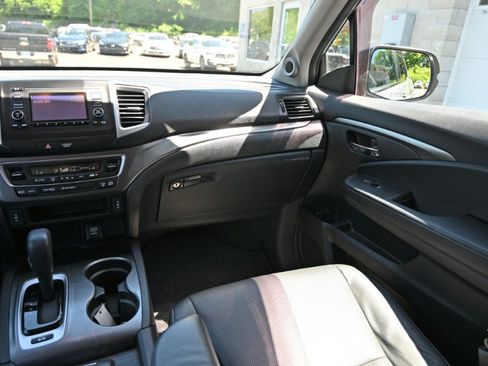 Used 2018 Honda Ridgeline RTL image 11
