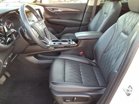Certified 2022 Buick Envision Avenir w/ Technology Package II AWD/4WD image 6