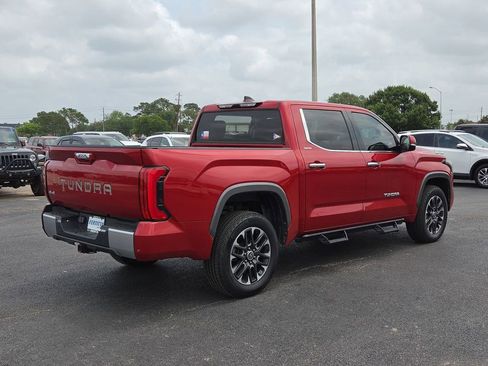 Used 2022 Toyota Tundra Limited w/ Power Package AWD/4WD image 6