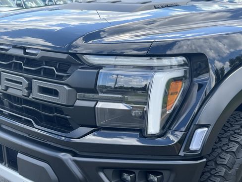 Used 2025 Ford F150 Raptor AWD/4WD image 12
