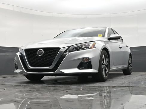Used 2019 Nissan Altima 2.5 SV FWD image 27