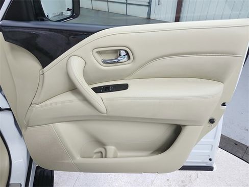 Used 2023 INFINITI QX80 Luxe w/ Cargo Package image 43