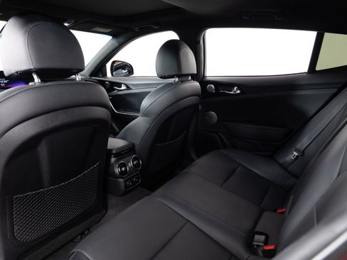 Used 2023 Kia Stinger GT-Line w/ Sun & Sound Package RWD image 19