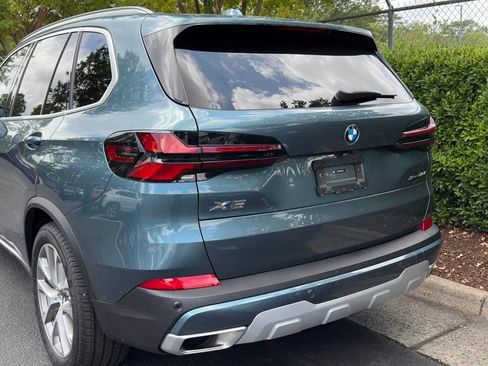 Used 2025 BMW X5 xDrive40i w/ Premium Package AWD/4WD image 8