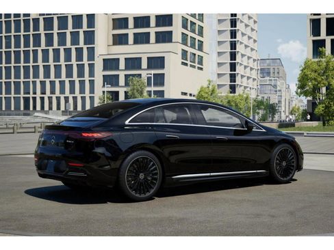New 2026 Mercedes-Benz EQE 320 4MATIC Sedan image 19