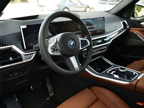 New 2026 BMW X5 xDrive50e w/ M Sport Package AWD/4WD image 19