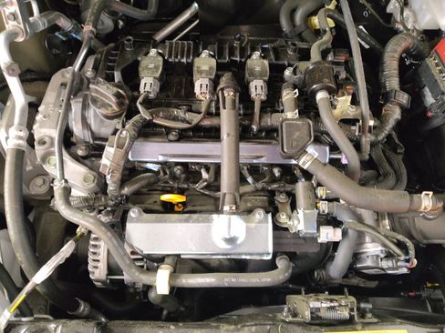 Used 2024 Nissan Versa S w/ S Plus Package image 30