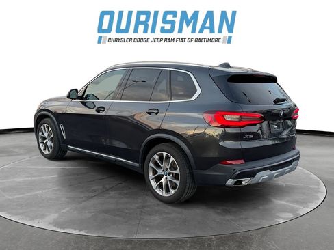 Used 2022 BMW X5 xDrive40i w/ Premium Package image 4