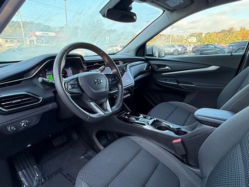 Used 2023 Chevrolet Bolt EUV LT image 12