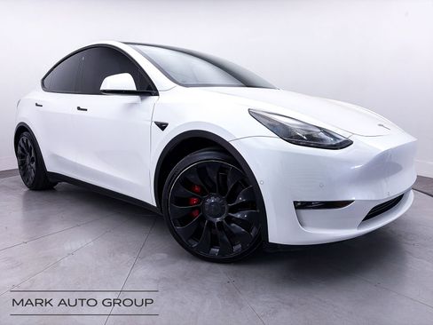 Used 2022 Tesla Model Y Performance AWD/4WD image 1