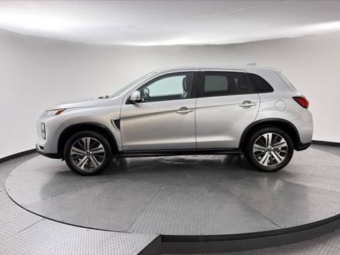 Used 2022 Mitsubishi Outlander Sport SE AWD/4WD image 3