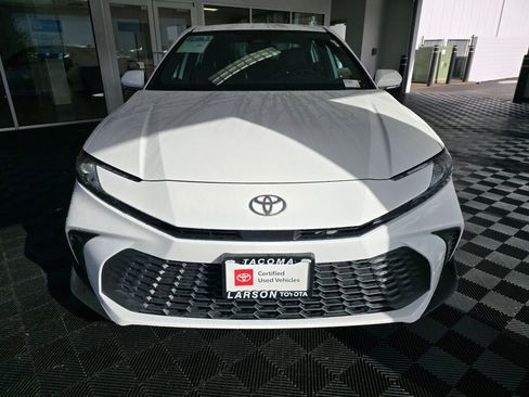 Certified 2025 Toyota Camry SE image 8