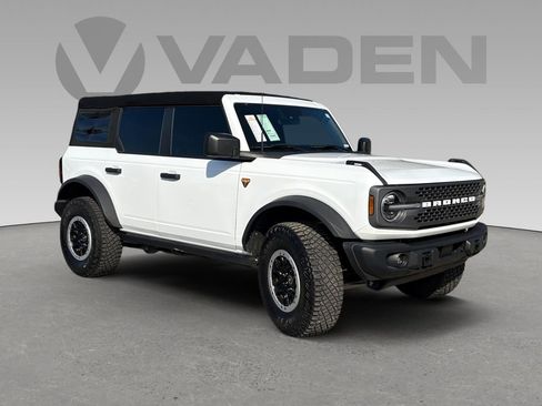 Used 2023 Ford Bronco Badlands w/ Sasquatch Package image 1