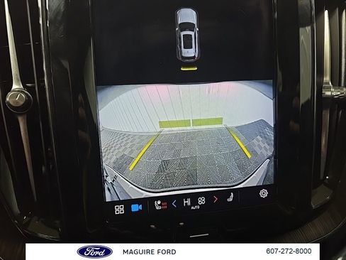 Used 2023 Volvo XC60 B5 Plus w/ Climate Package AWD/4WD image 27