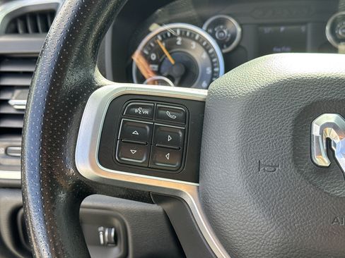 Used 2021 RAM 2500 Big Horn image 28