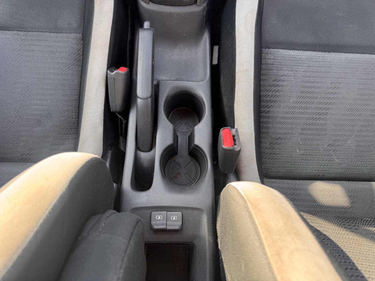 Used 2020 Nissan Versa SV FWD image 24