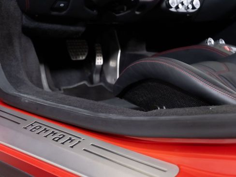 Used 2013 Ferrari 458 Italia Coupe image 24