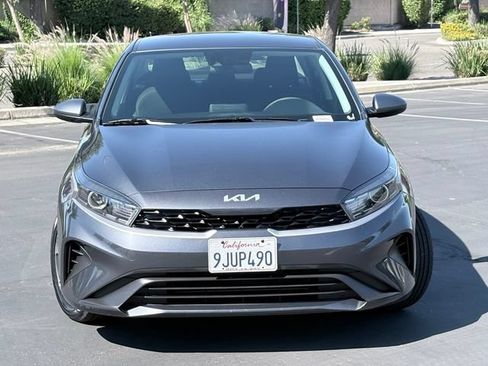 Used 2024 Kia Forte LXS FWD image 3