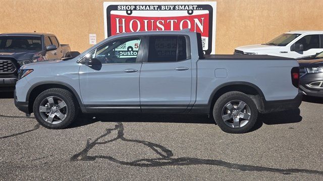 Used 2025 Honda Ridgeline TrailSport image 1