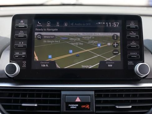 Used 2018 Honda Accord Touring image 39