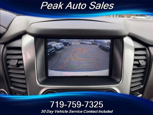 Used 2015 Chevrolet Suburban LT AWD/4WD image 23